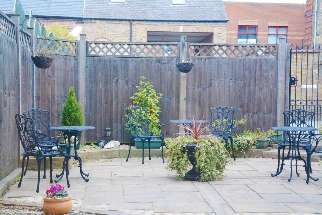Pier View Self Catering Luxury Apartments Southend-on-Sea Exterior photo