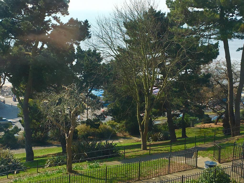 Pier View Self Catering Luxury Apartments Southend-on-Sea Exterior photo